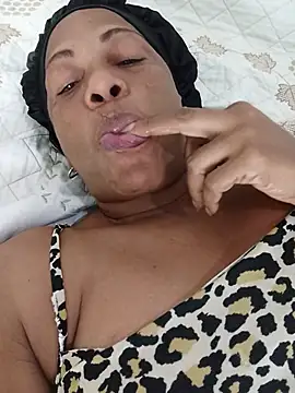 Chatroom XXX en direct de IIv0ryN0IIReX-XX