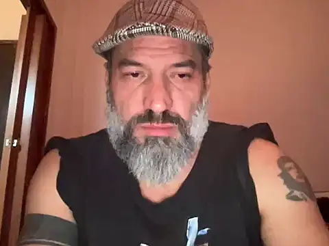 Pokazy przed kamerką – TitoTorres10
