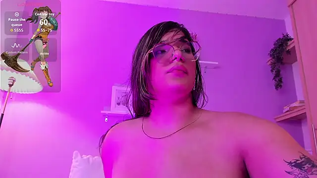 Valen_with_pussy Webcam show