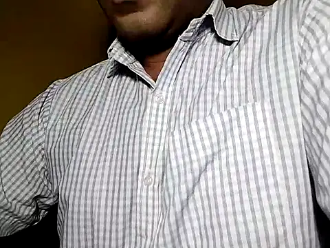 Rocky___01 Show in webcam