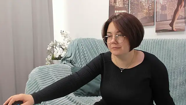 غرفة دردشة Sweetie_Rozzy المباشرة