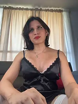 milablossom001 Adlı Modelin Web Kamerası Şovu
