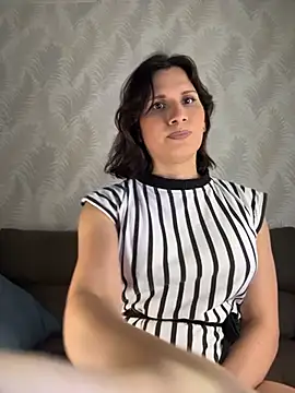 milablossom001 Adlı Modelin Web Kamerası Şovu