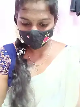 CuteDevilAnu Webcam Show