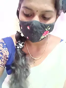 CuteDevilAnu Pertunjukan Webcam