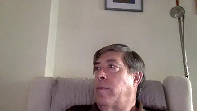 alfredo10011's Webcam Show
