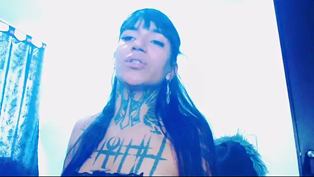 הופעת וובקאם של jazmin_wolf
