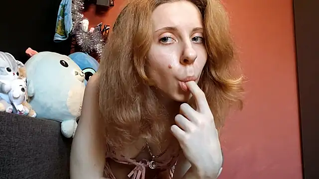 TiaraHenegan Show Webcam