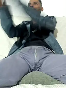 Show de BlackAlphaPrime na webcam