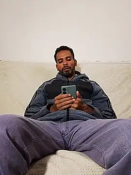 Show de BlackAlphaPrime na webcam