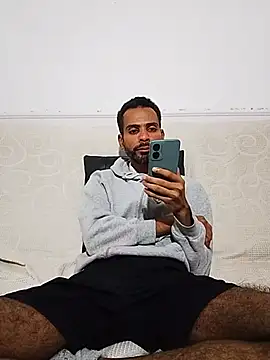 Show de BlackAlphaPrime na webcam