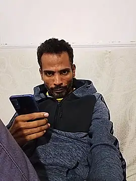Show de BlackAlphaPrime na webcam