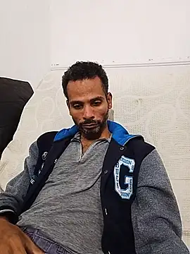 Show de BlackAlphaPrime na webcam