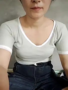 Asami_6868 网络视讯表演