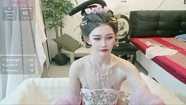 NANA-EET 在線直播表演