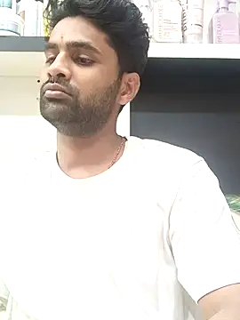 Pokazy przed kamerką – Indore_Playboi