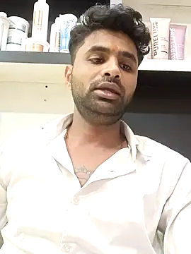 Pertunjukan Kamera Web Indore_Playboi