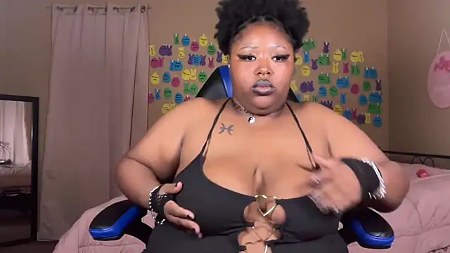 Chocolatebunnyxx96's Live XXX Chat