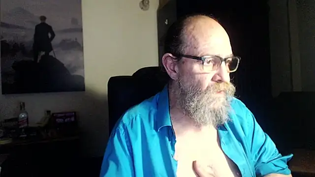 Pokazy przed kamerką – Uncle_Hottie