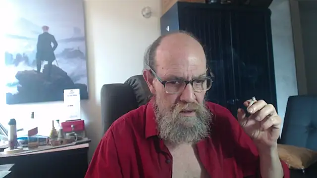 הופעת וובקאם של Uncle_Hottie