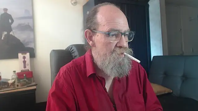 Uncle_Hottien Webbikameraesitys