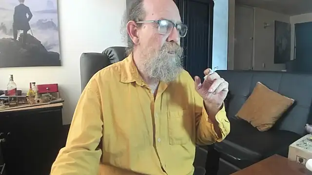 Uncle_Hottie: διαδικτυακό σόου στην κάμερα