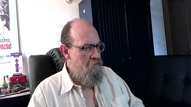 Uncle_Hottie Show in webcam