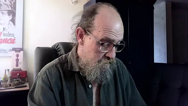Czat XXX na żywo – Uncle_Hottie