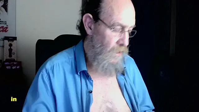 Pokazy przed kamerką – Uncle_Hottie