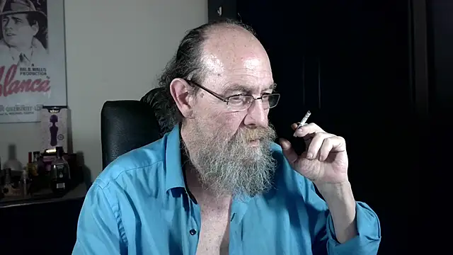 Pokazy przed kamerką – Uncle_Hottie