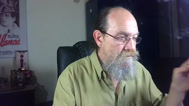Uncle_Hottie Show in webcam