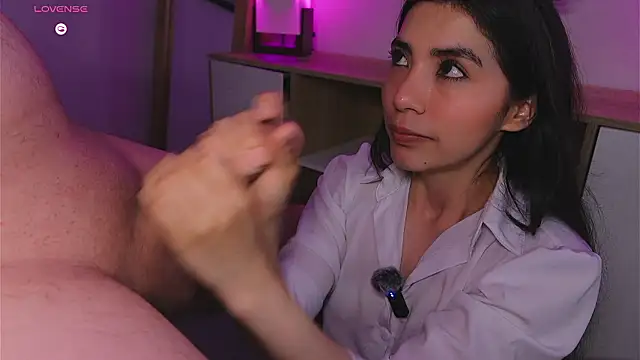 Samantha_night__: διαδικτυακό σόου στην κάμερα