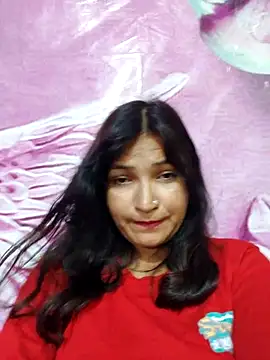 Chat +18 de Priyaa_1433 ao vivo