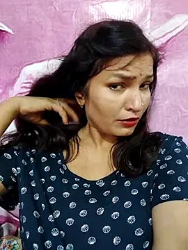 Priyaa_1433 Chat XXX in diretta