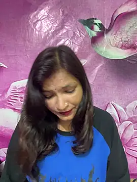 Priyaa_1433's Live XXX Chat