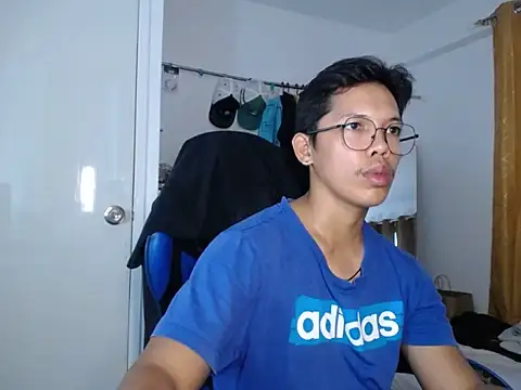 holly_oreo Pertunjukan Webcam