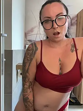 InkedCurly_L Webcam-Show