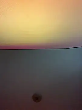 חדר צ'אט בשידור חי של HellenaTinoco