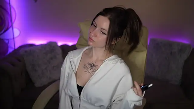 Show modela AlexaFleur na web-kameri