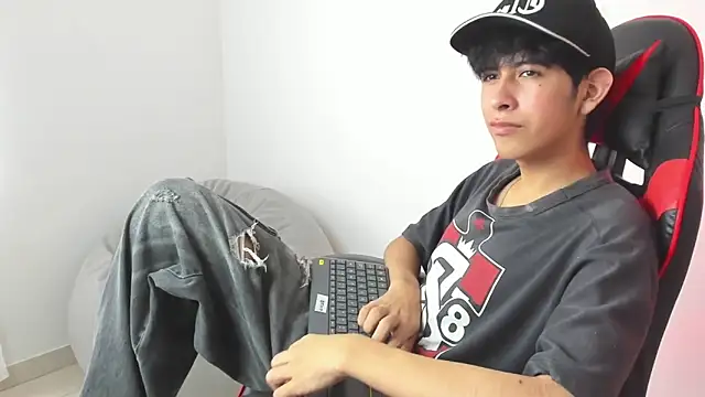 Chat +18 de julian_xx ao vivo