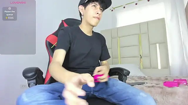 julian_xx Adlı Modelin Web Kamerası Şovu
