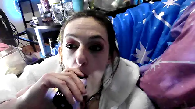 Pokazy przed kamerką – Etherealgoddess222