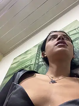 honeyluxe_'s Live XXX Chat