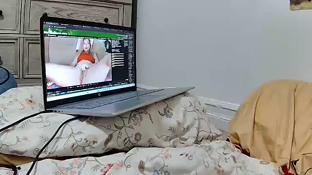 Webkamerová show badboymanni69
