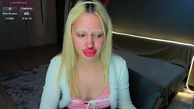 دردشة Luna_Beverly الجنسية المباشرة