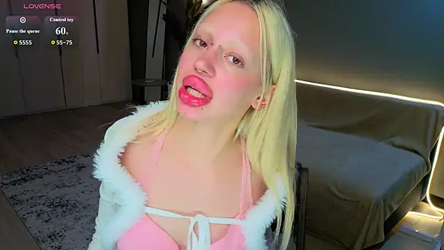 Luna_BeverlyのライブXXXチャット