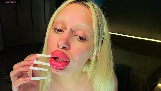 Czat XXX na żywo – Luna_Beverly