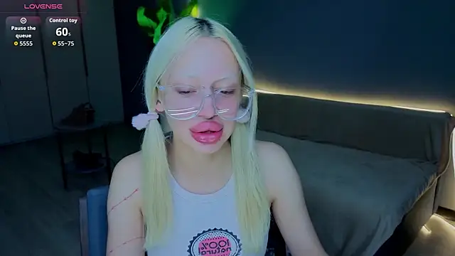 Luna_Beverly 现场XXX聊天