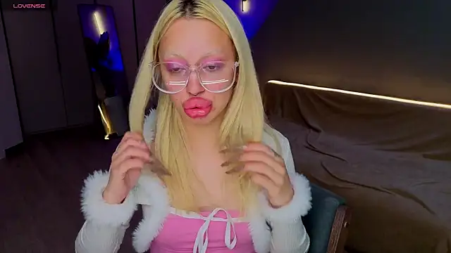 Chat XXX en directo de Luna_Beverly