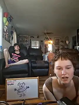 SugarNCinnamon Show in webcam